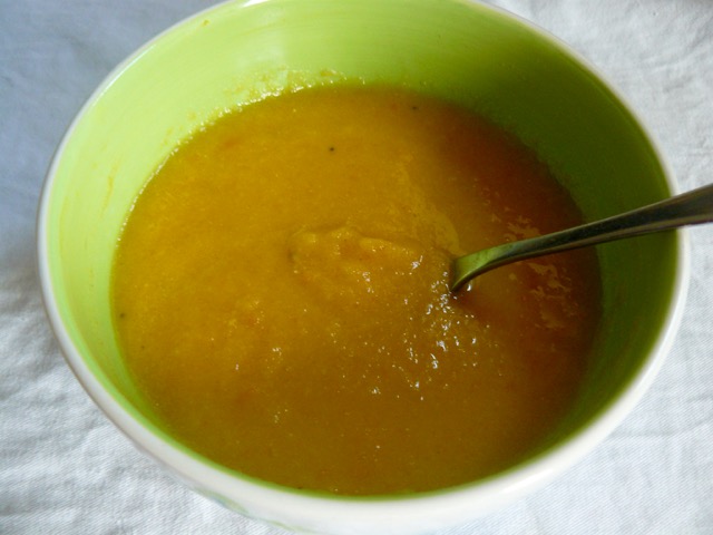 carrot apple ginger soup